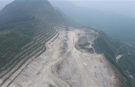 都江堰拉法基大尖包西段石灰岩矿山开采工程